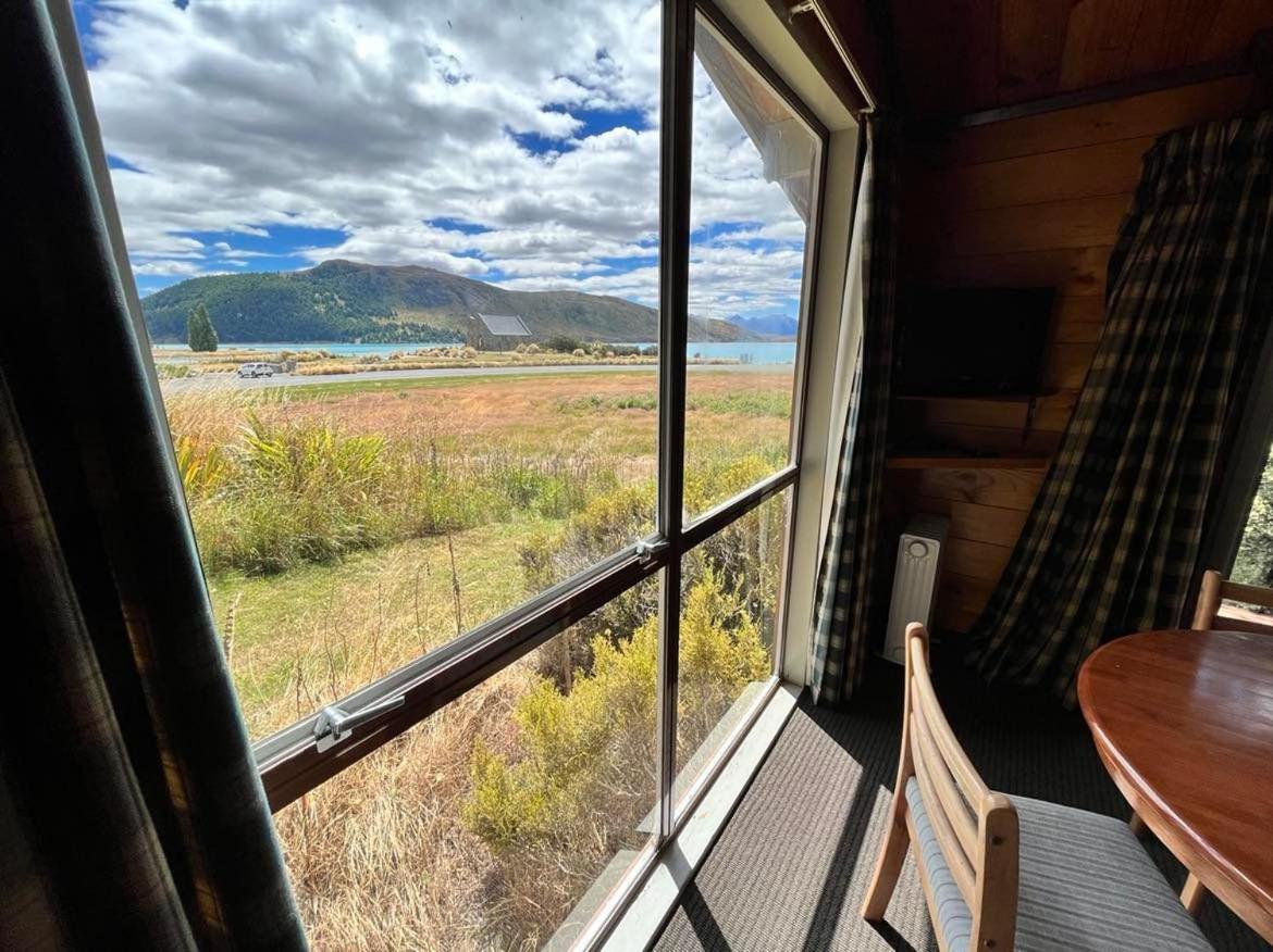 Church House Beside The Lake Lake Tekapo Exterior foto